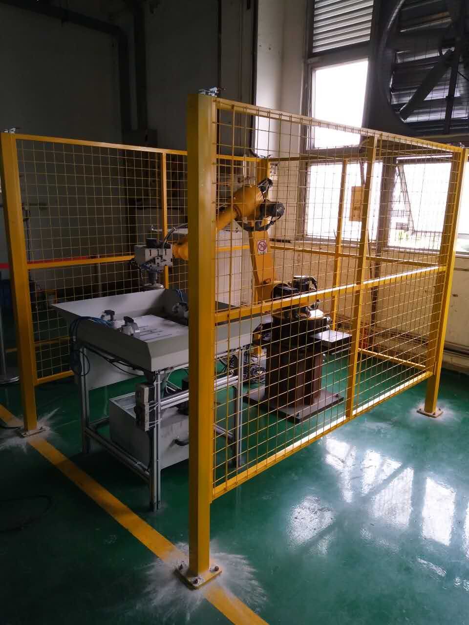 定做隔离网与护栏网 专业制造商提供车间防护网及安装服务